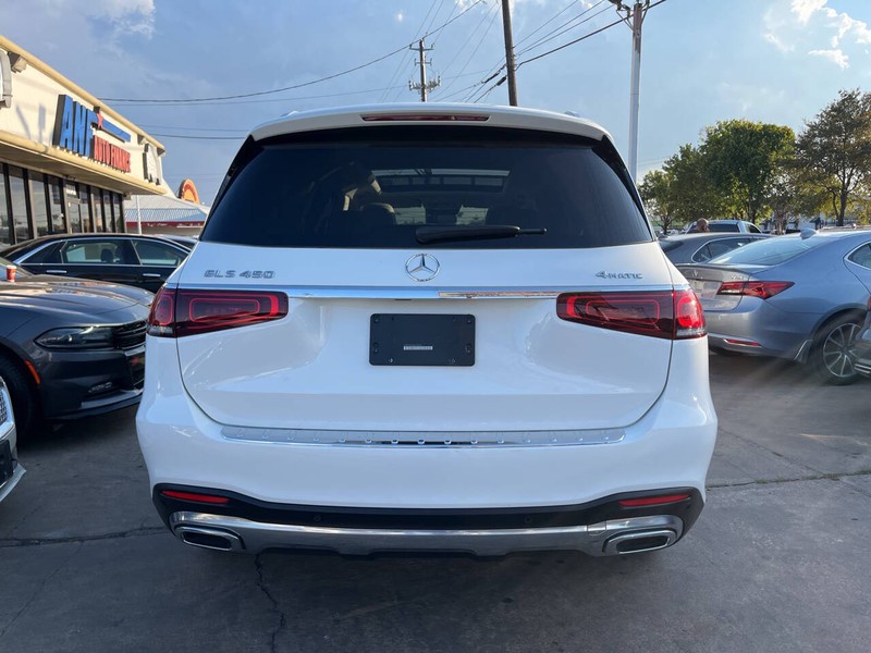 Mercedes-Benz GLS Vehicle Image 04