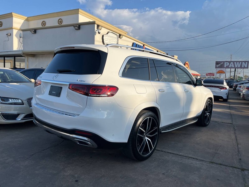 Mercedes-Benz GLS Vehicle Image 05