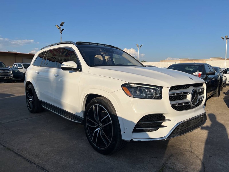 Mercedes-Benz GLS Vehicle Image 06