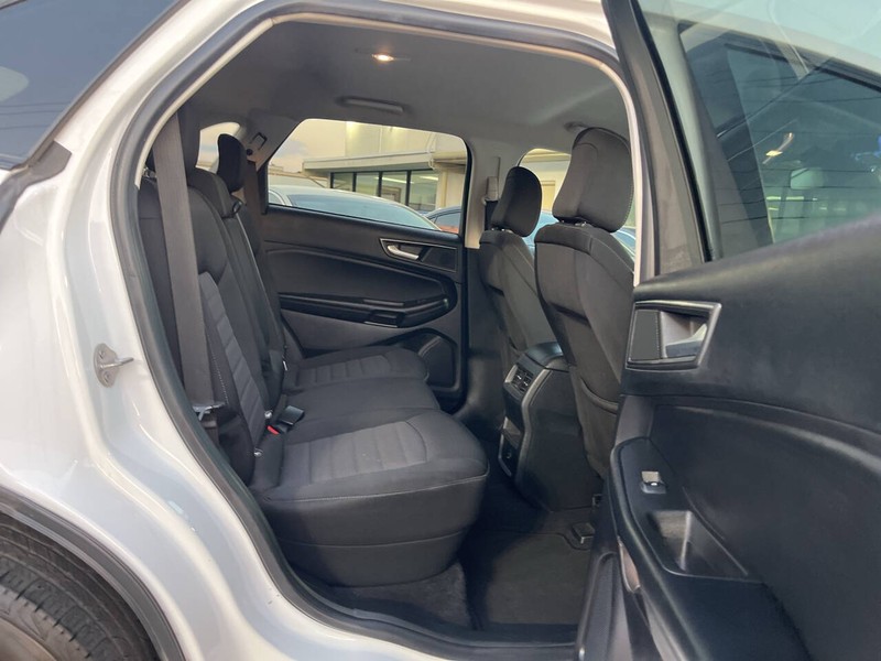 Ford Edge Vehicle Image 10