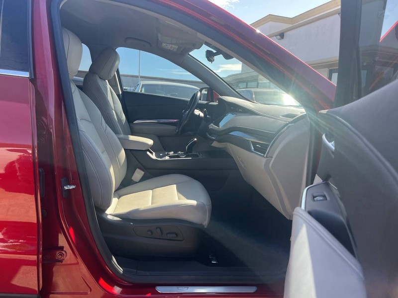 Cadillac XT4 Vehicle Image 11