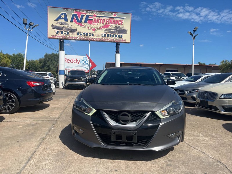 Nissan Maxima Vehicle Image 02