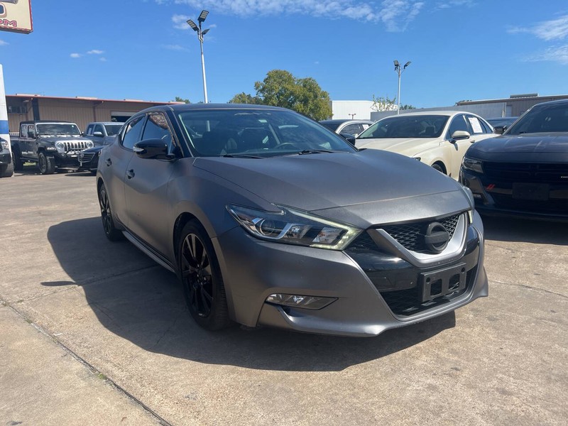 Nissan Maxima Vehicle Image 06