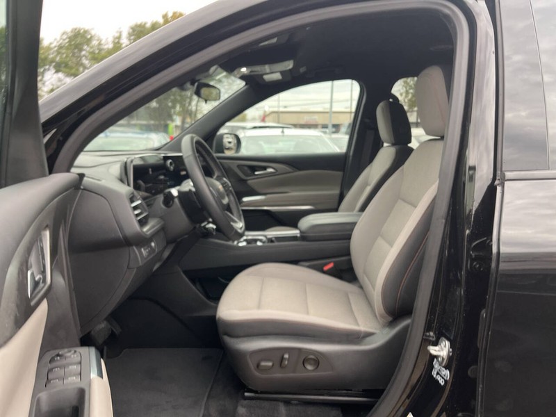 Chevrolet Traverse Vehicle Image 07