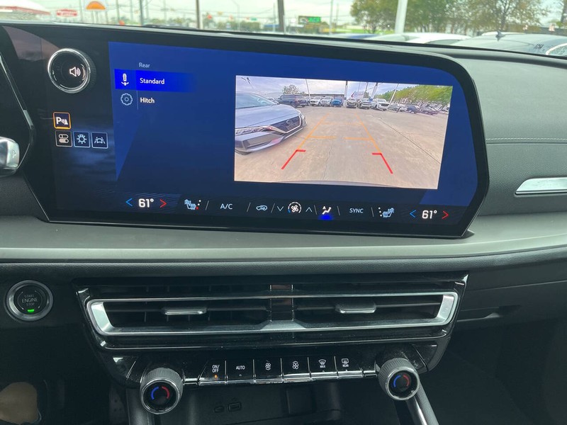 Chevrolet Traverse Vehicle Image 14