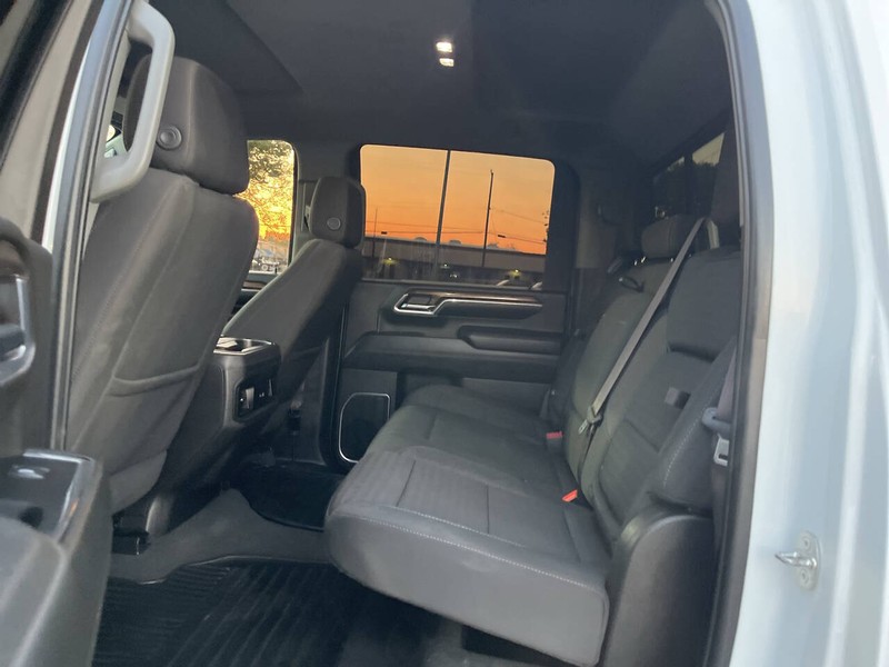 Chevrolet Silverado 2500HD Vehicle Image 08