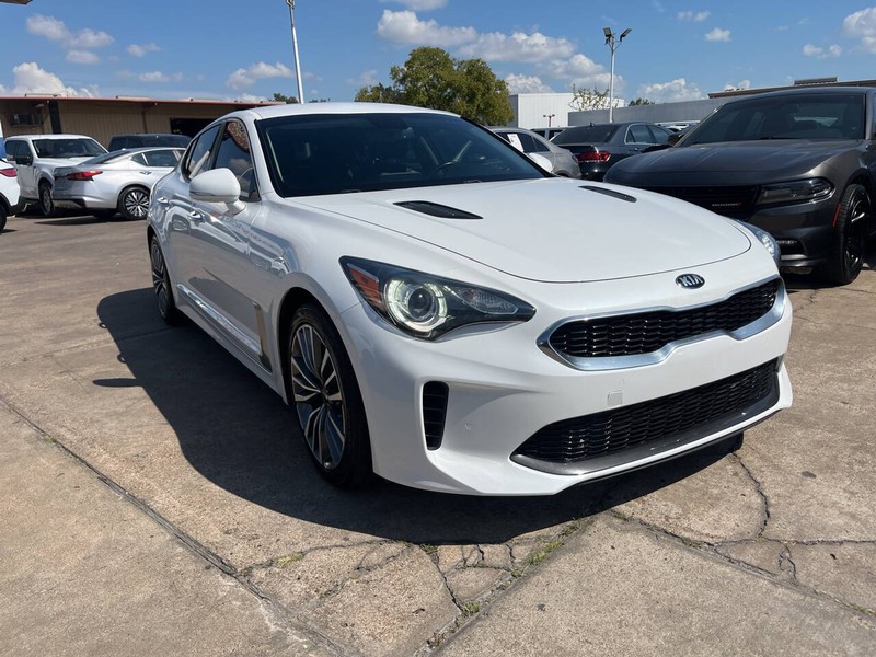 Kia Stinger Vehicle Image 07