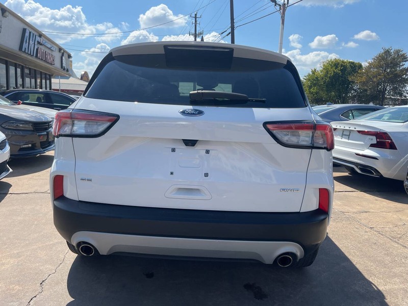 Ford Escape Vehicle Image 04