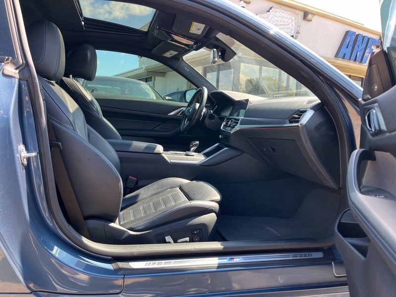 BMW 4 Series Vehicle Image 11