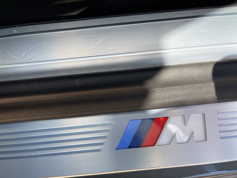 BMW 7 Series Vehicle Image 09