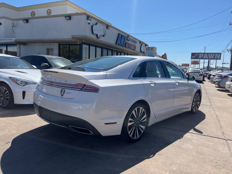 Lincoln MKZ Vehicle Image 05