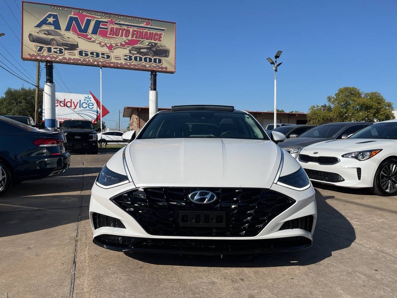 Hyundai Sonata Vehicle Image 02