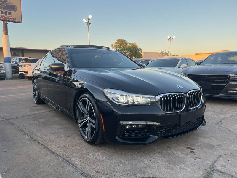 BMW 7 Series Vehicle Image 06