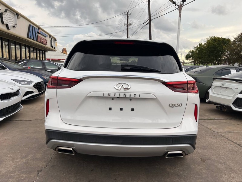 INFINITI QX50 Vehicle Image 04