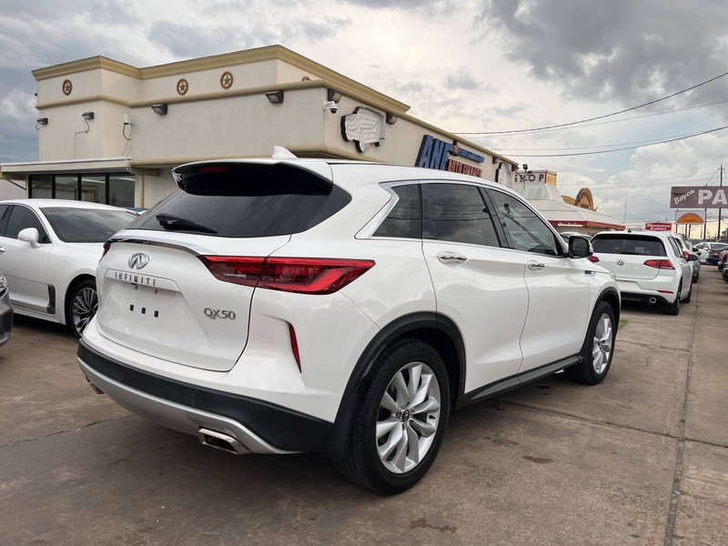 INFINITI QX50 Vehicle Image 05