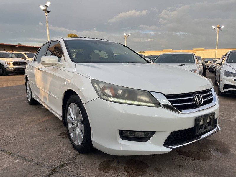 Honda Accord Sedan Vehicle Image 06