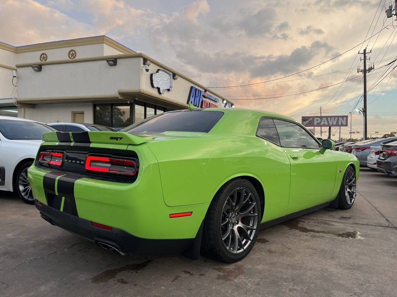 Dodge Challenger Vehicle Image 06