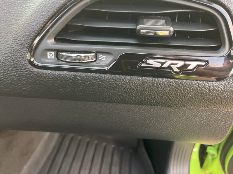 Dodge Challenger Vehicle Image 15