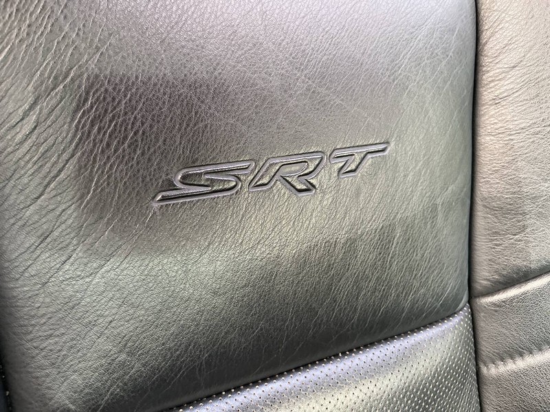 Dodge Challenger Vehicle Image 17