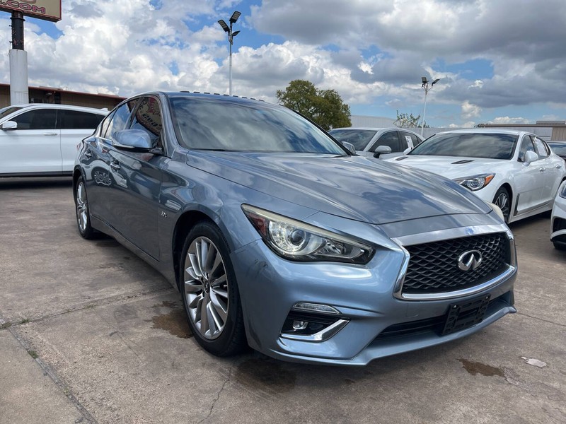 INFINITI Q50 Vehicle Image 06