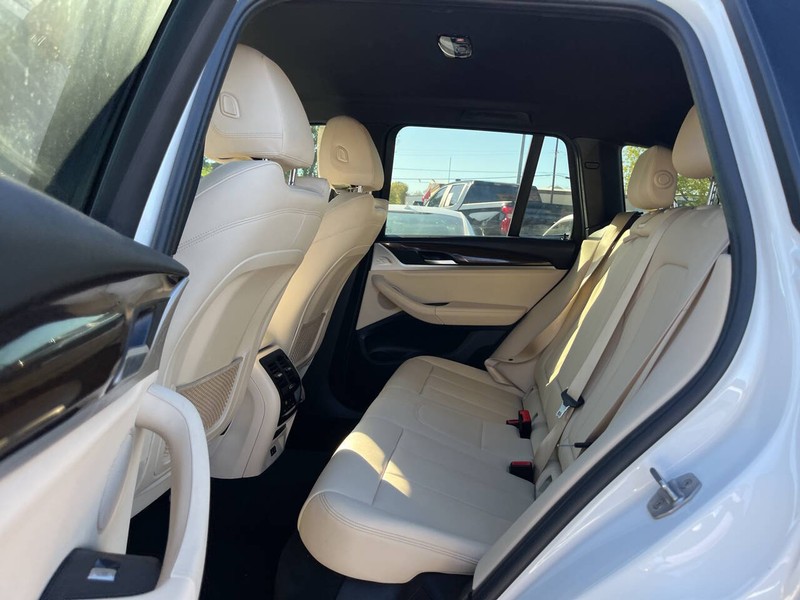 BMW X3 Vehicle Image 08