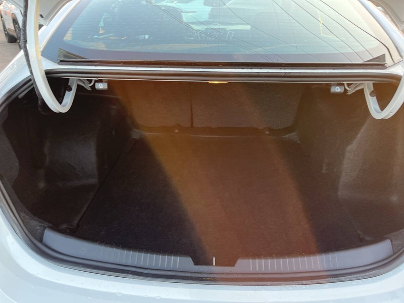Chevrolet Malibu Vehicle Image 17