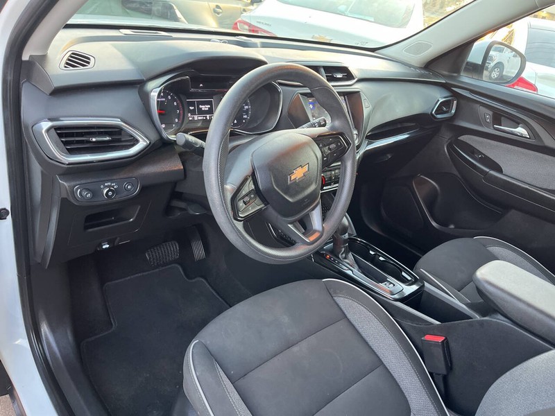 Chevrolet Trailblazer Vehicle Image 08