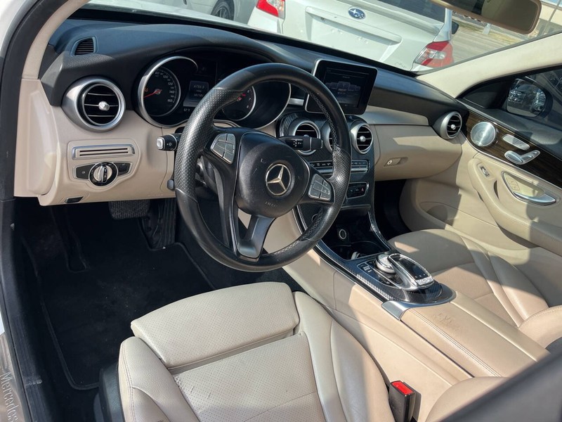 Mercedes-Benz C-Class Vehicle Image 06