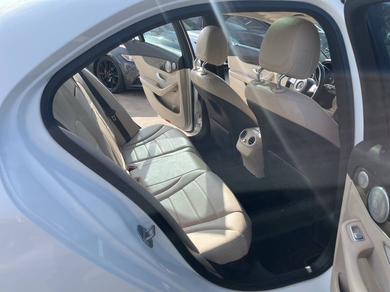 Mercedes-Benz C-Class Vehicle Image 14
