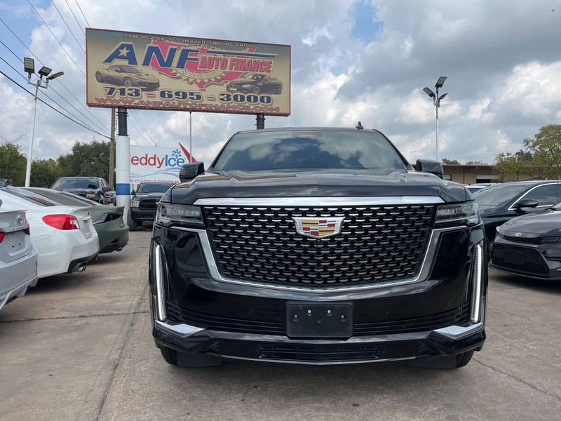 Cadillac Escalade ESV Vehicle Image 02