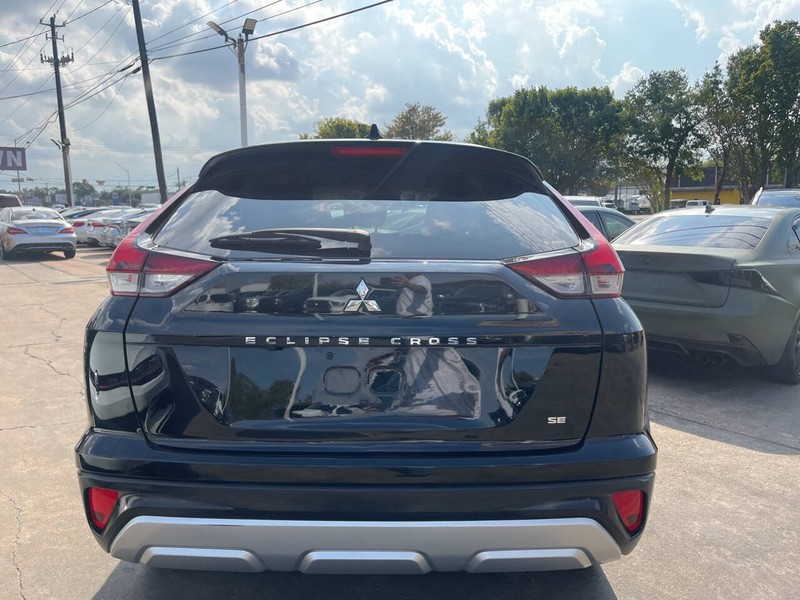 Mitsubishi Eclipse Cross Vehicle Image 05