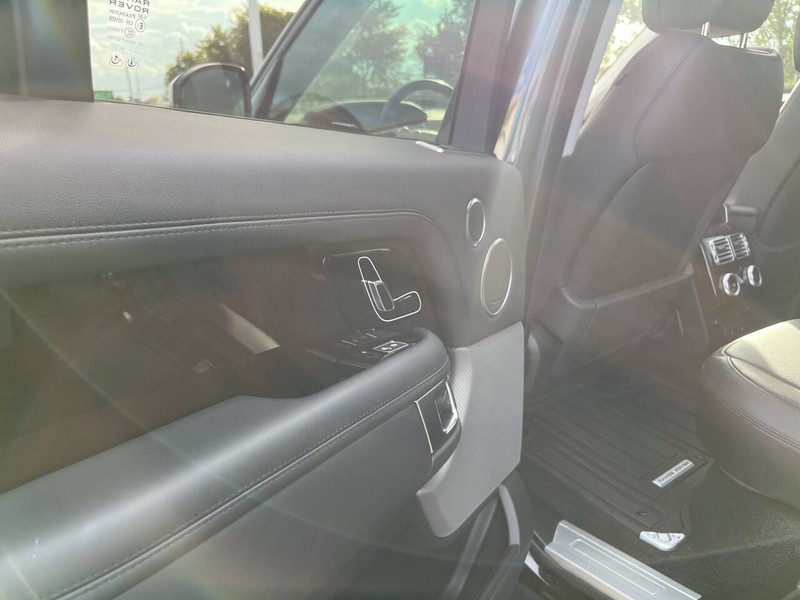 Land Rover Range Rover Vehicle Image 09