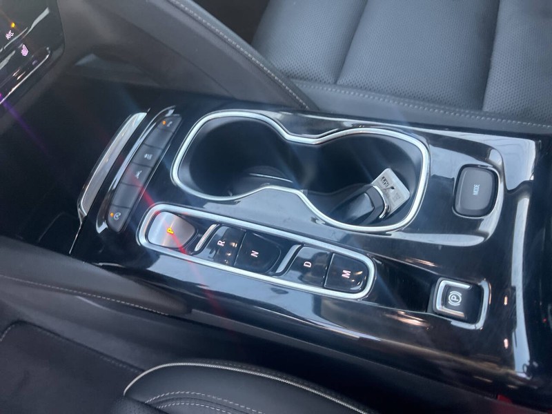 Buick Envision Vehicle Image 12