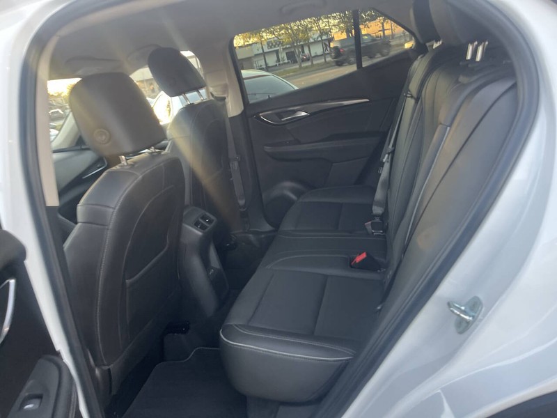 Buick Envision Vehicle Image 15