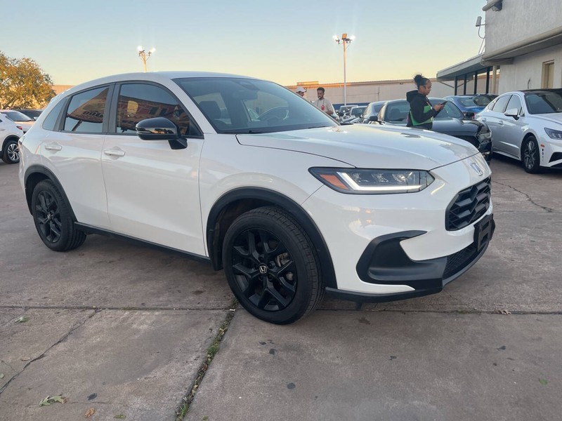 Honda HR-V Vehicle Image 03