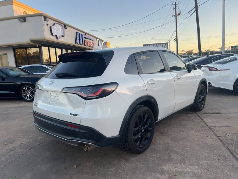 Honda HR-V Vehicle Image 04