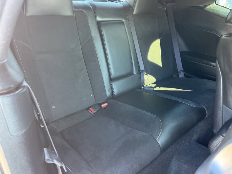 Dodge Challenger Vehicle Image 12