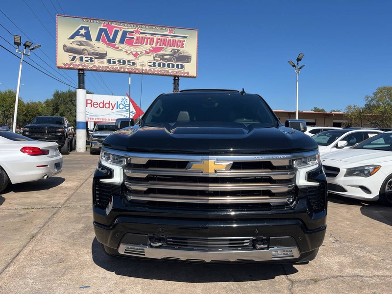 Chevrolet Silverado 1500 Vehicle Image 02