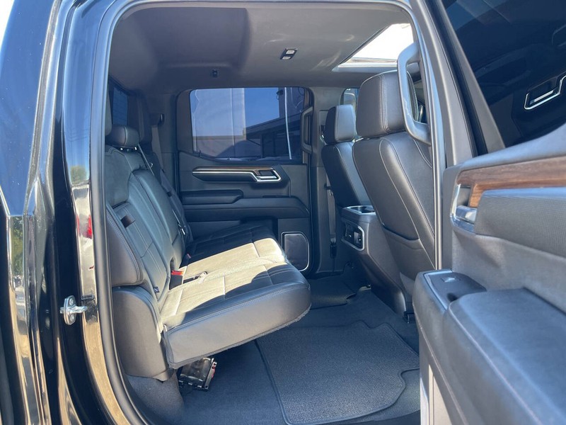 Chevrolet Silverado 1500 Vehicle Image 12