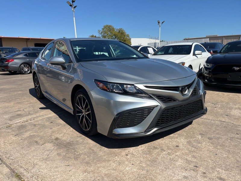 Toyota Camry Vehicle Image 06