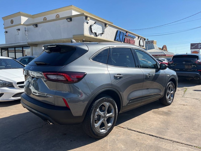 Ford Escape Vehicle Image 05