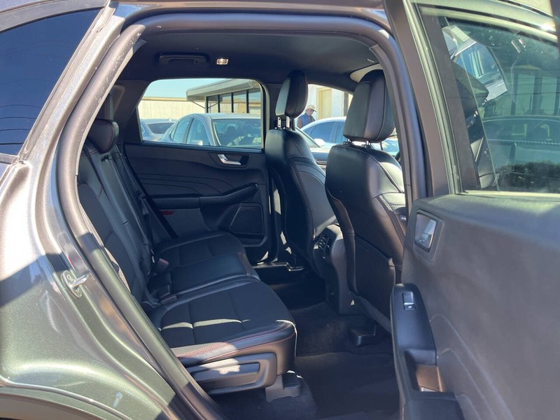 Ford Escape Vehicle Image 10