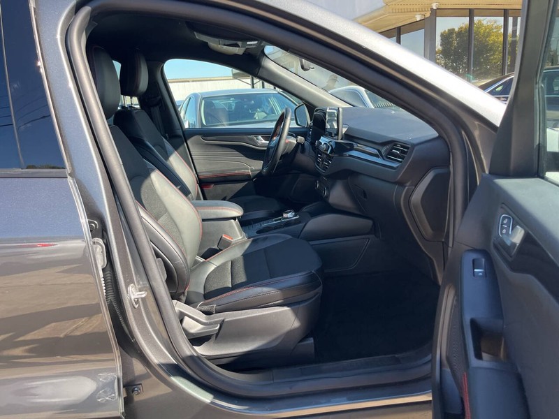 Ford Escape Vehicle Image 11