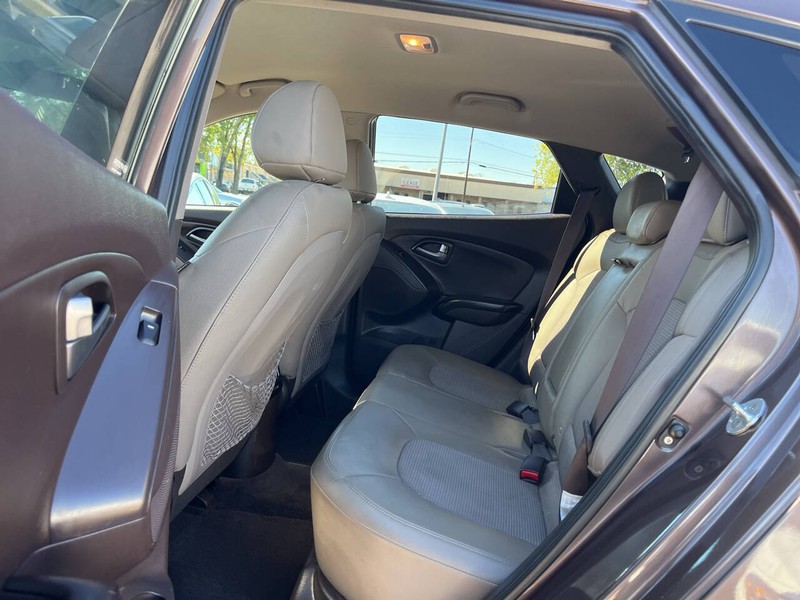 Hyundai Tucson Vehicle Image 08