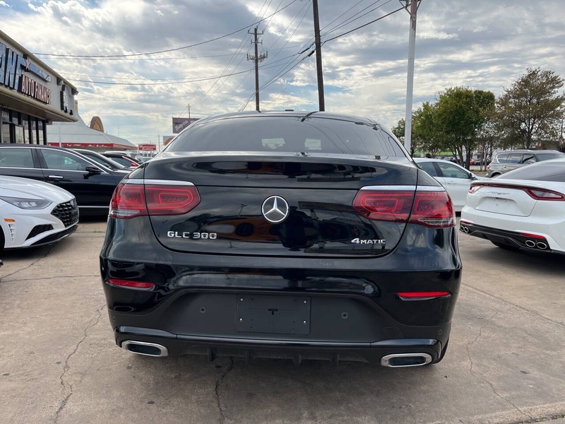 Mercedes-Benz GLC Vehicle Image 04