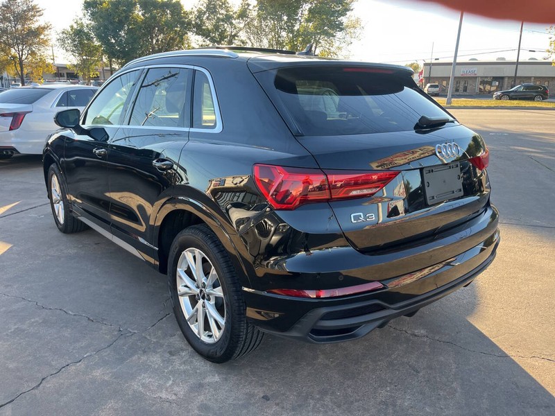 Audi Q3 Vehicle Image 06