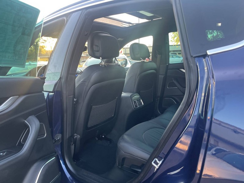 Maserati Levante Vehicle Image 19