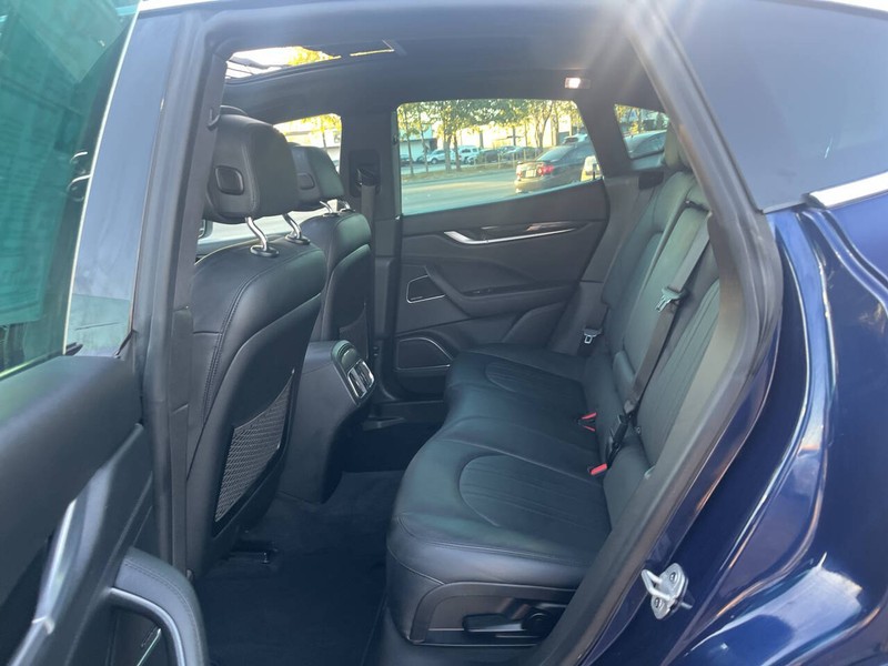 Maserati Levante Vehicle Image 20