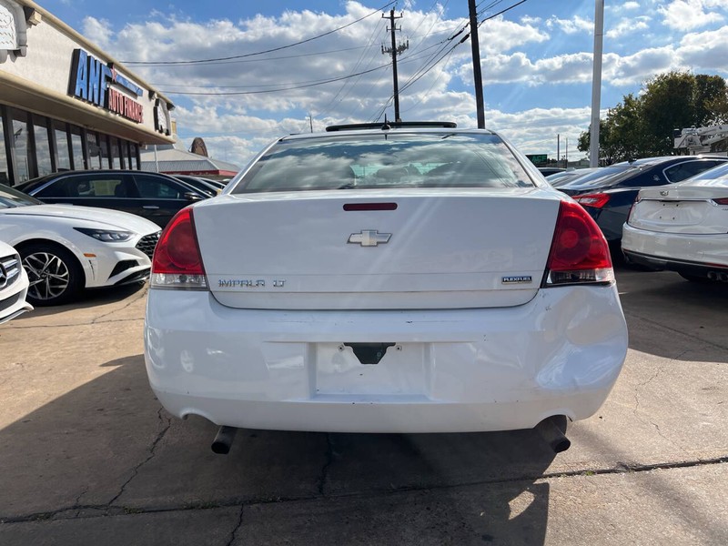 Chevrolet Impala Vehicle Image 04