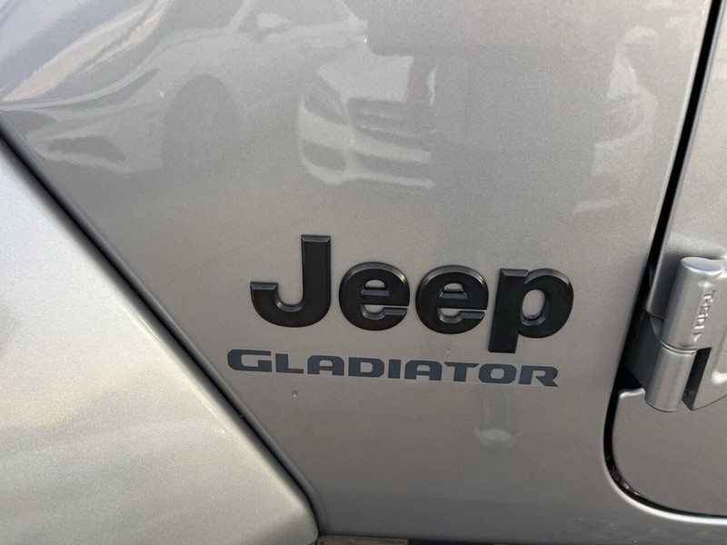 Jeep Gladiator Vehicle Image 07